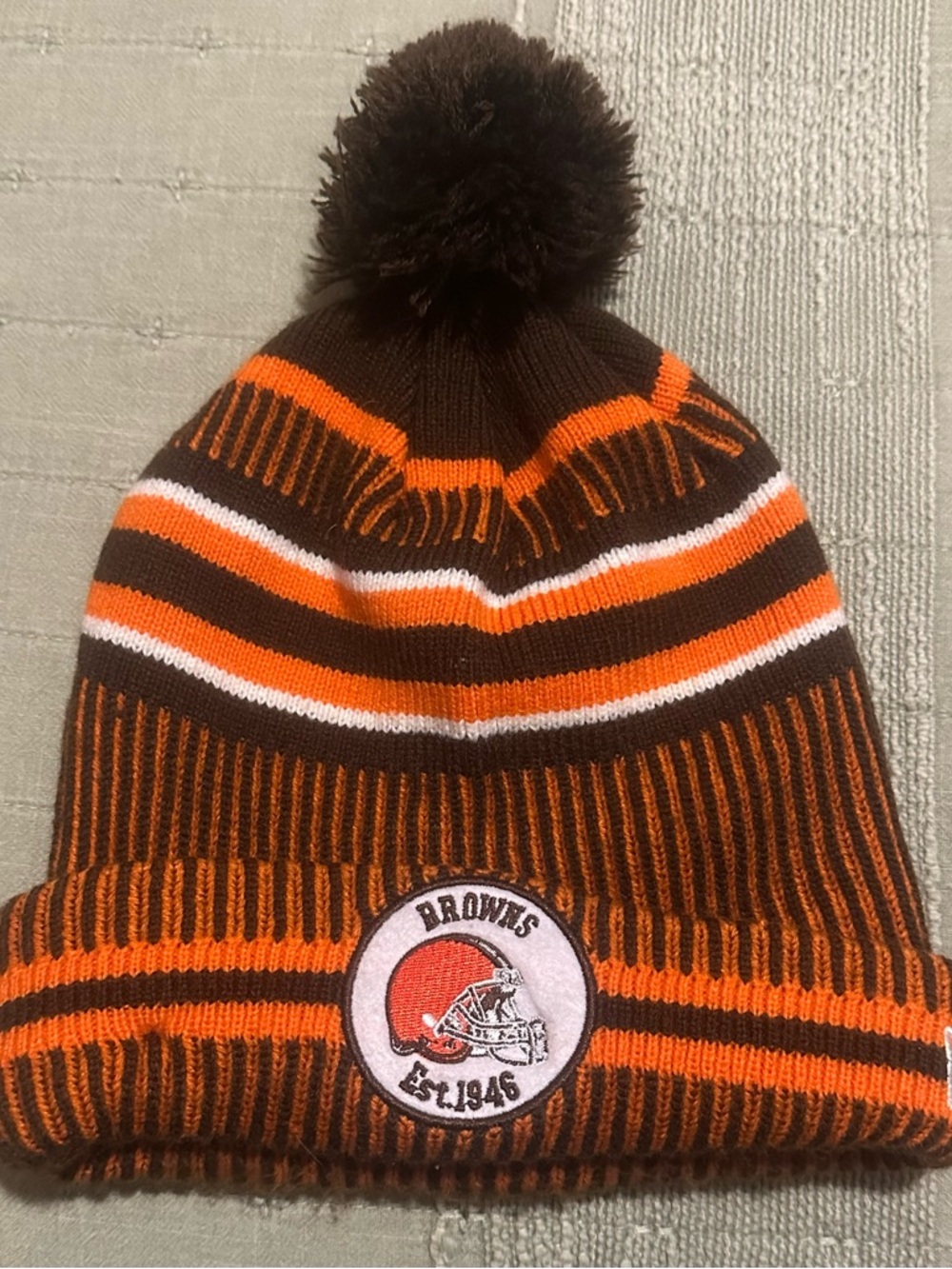 New Era Browns beanie